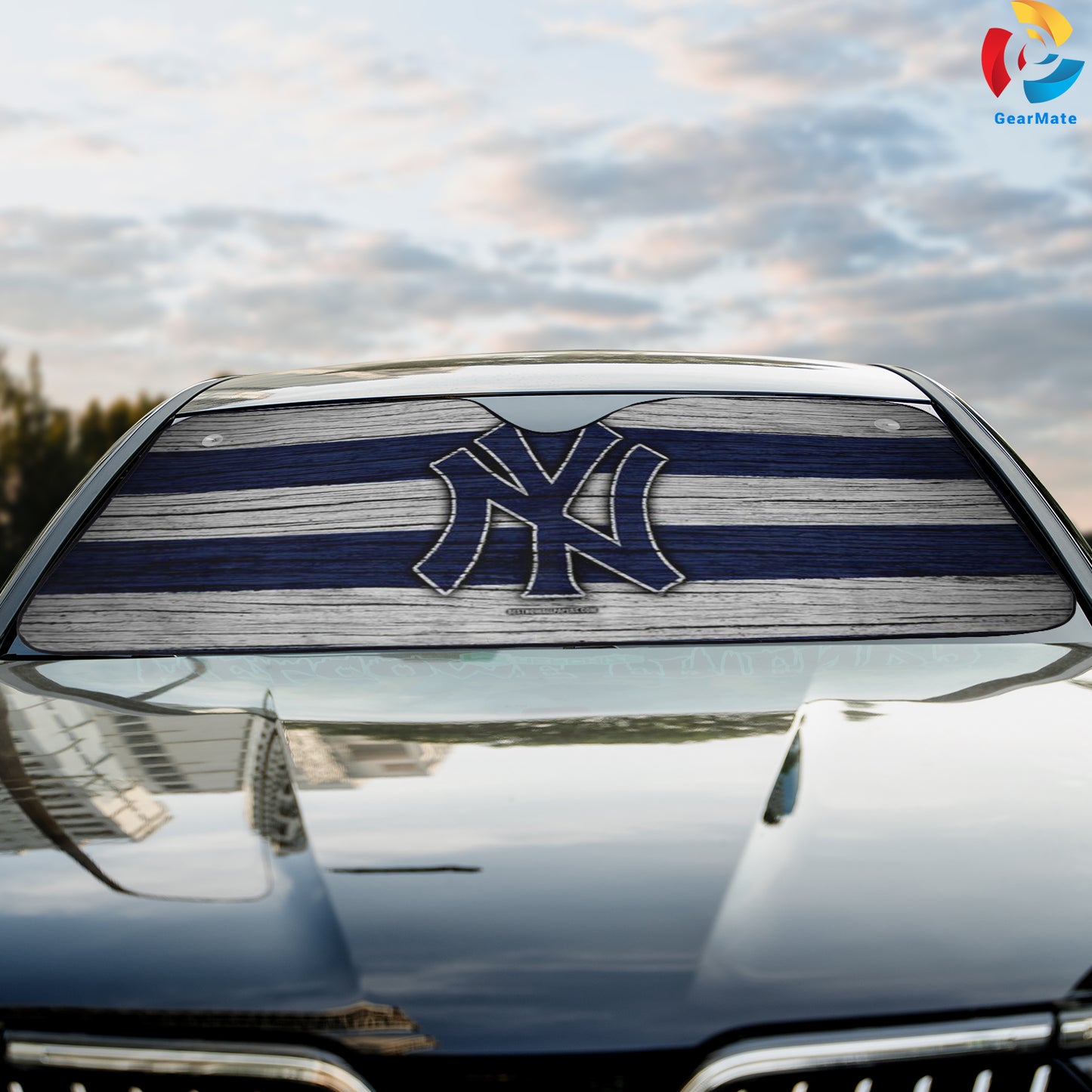 New York Yankees Wooden Texture Reflective Car Sunshade – Premium Heat & UV Protection, Universal Fit